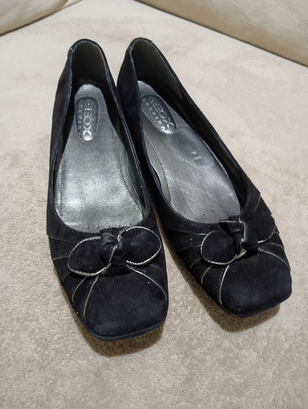 Geox Black Suede Bow-Accent Ballet Flats